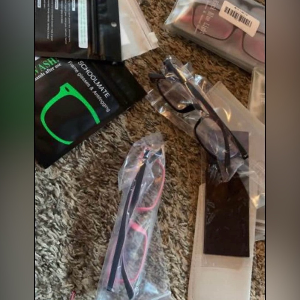 Glasses bundle - Picture 4 of 4